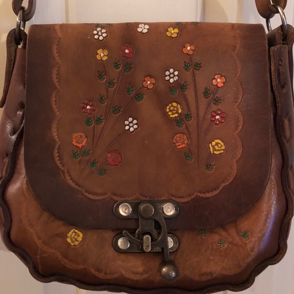 Vintage 1970’s Tooled Leather bag purse